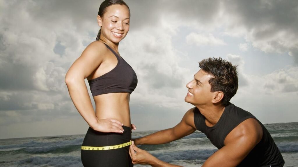 13 obiceiuri de cuplu populare pe TikTok care pot fi toxice în realitate