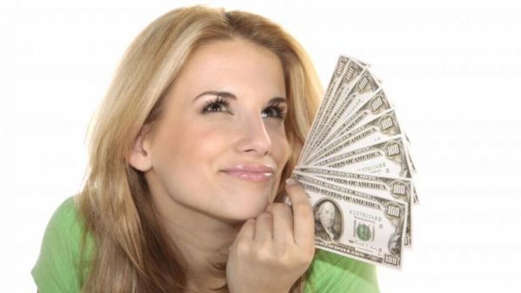 3 zodii vor câștiga mai mulți bani la locul de muncă până la sfârșitul anului 2025