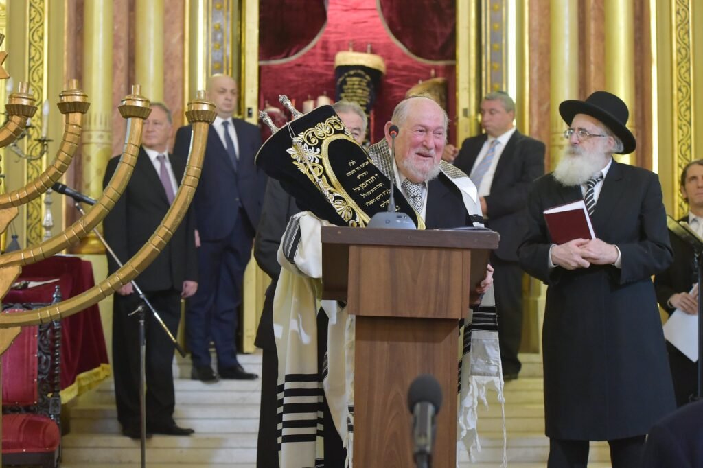 A murit marele rabin Menachem Hacohen A murit marele rabin Menachem Hacohen