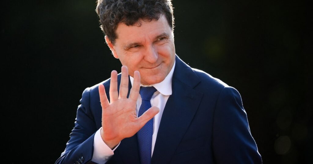 Acuzații din partea AUR la adresa președintelui Nicușor Dan: „Reuşeşte performanţa de a fi mai absent decât Iohannis”