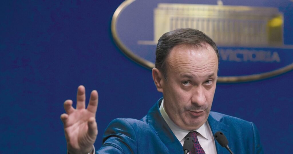 Adrian Câciu critică eliminarea impozitului de 1% pe cifra de afaceri a multinaționalelor: „Nu poți să reduci sau să anulezi taxele pe bogați”