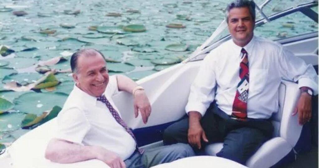 Adrian Năstase, ironic cu modul cum a fost marcată ziua de doliu național pentru Ion Iliescu: „Se recomandă festivalurile de tip Untold”