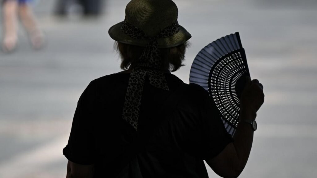 Alertă de sănătate. Vârstnicii NU sunt pregătiți pentru căldura extremă, care le pune viața în pericol Alertă de sănătate. Vârstnicii NU sunt pregătiți pentru căldura extremă, care le pune viața în pericol