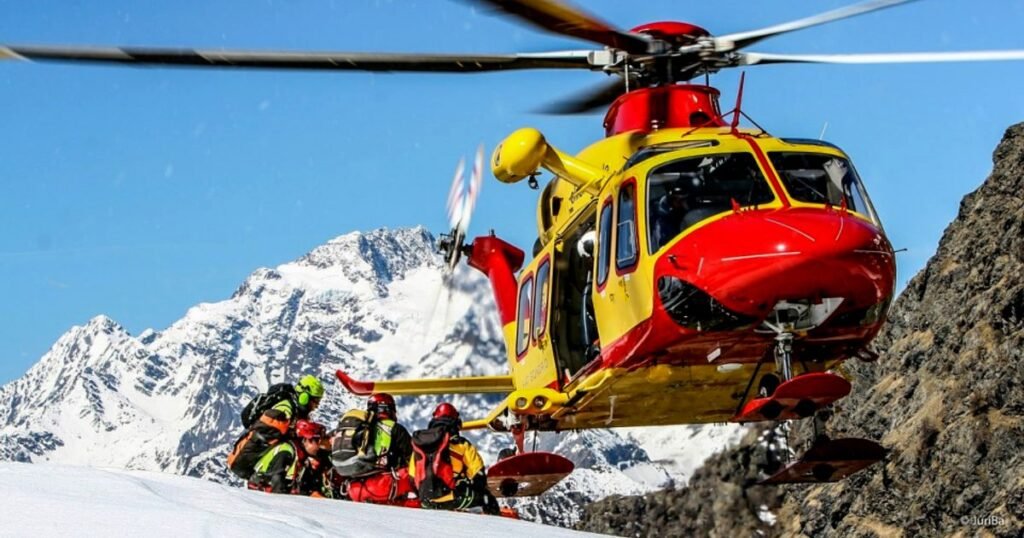 Amendă de 14.225 de euro pentru un turist care s-a aventurat în munții Dolomiți. A ridicat elicoptere de la sol Amendă de 14.225 de euro pentru un turist care s-a aventurat în munții Dolomiți. A ridicat elicoptere de la sol