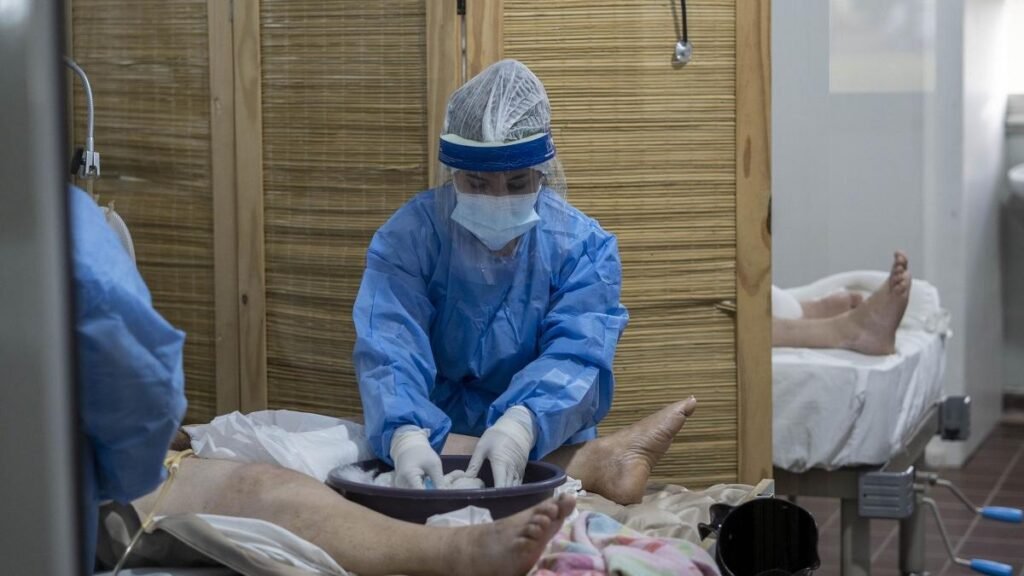 Anestezic contaminat cu bacterii, în spitalele din Argentina! Cel puțin 87 de pacienți au murit Anestezic contaminat cu bacterii, în spitalele din Argentina! Cel puțin 87 de pacienți au murit