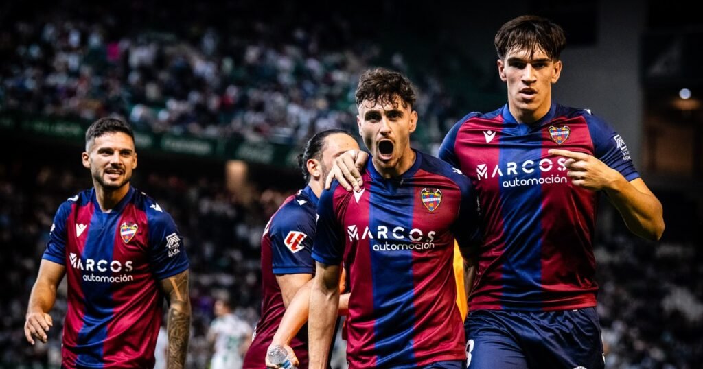 Azi începe LaLiga. O echipă are 10 doar jucători în lot, din care niciun portar Azi începe LaLiga. O echipă are 10 doar jucători în lot, din care niciun portar