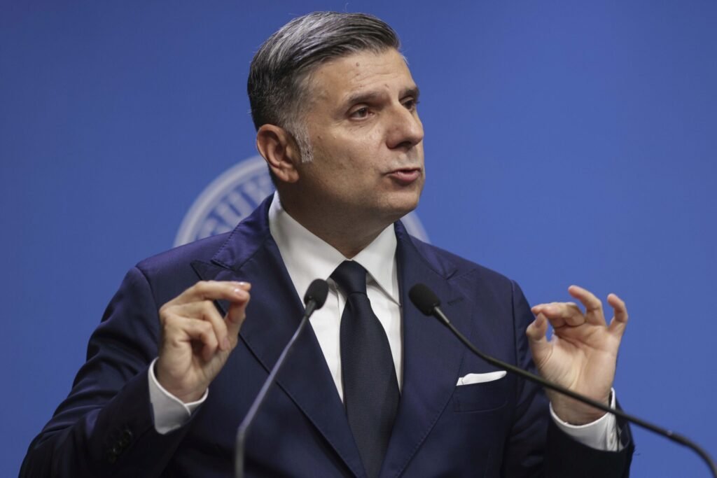 Banii din Pilonul II nu mai sunt ai tăi când vrei. Întrebări fără răspuns pentru șeful ASF (Video)