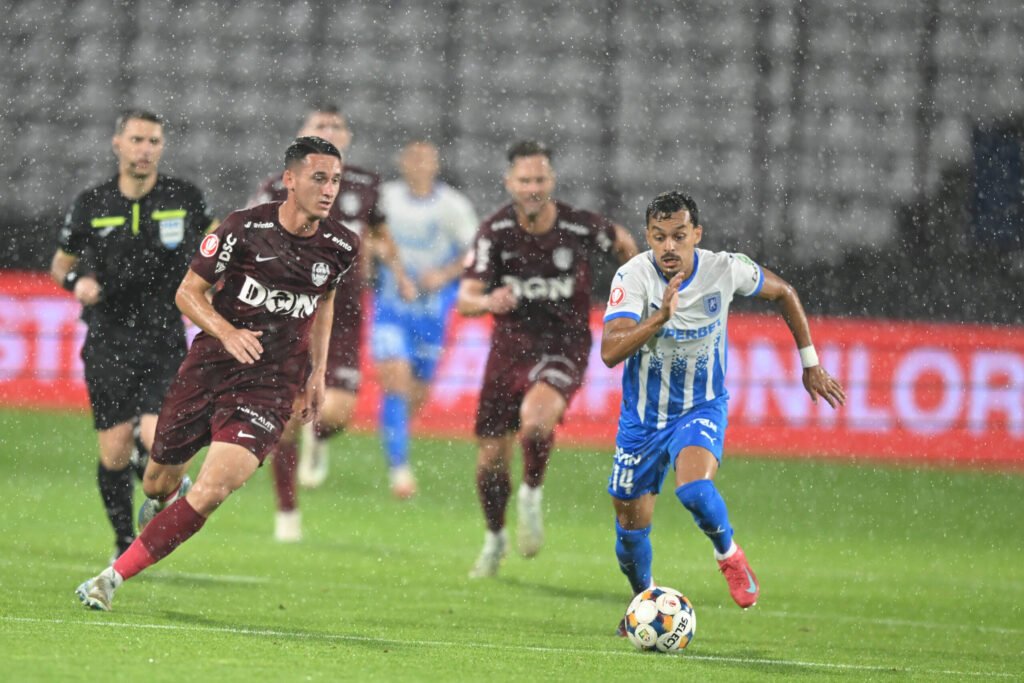 CFR Cluj renunță surprinzător la un jucător transferat chiar în această vară