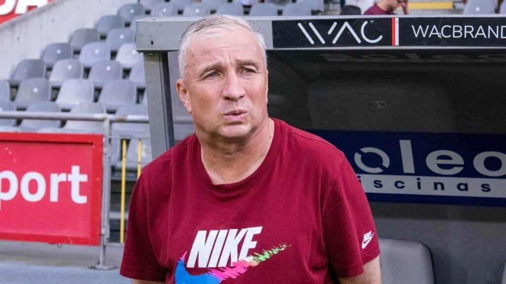 CFR Cluj, spulberată de Hacken. Echipa lui Dan Petrescu a pierdut cu 7-2 turul play-off-ului Conference League Dan Petrescu, 57 de ani, a suferit în Suedia cea mai umilitoare înfrângere a carierei sale de antrenor