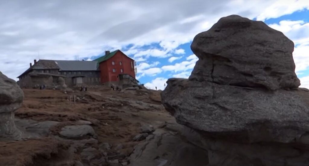 Cabana Babele, scoasă din nou la vânzare, la preț ridicat. Planuri pentru un hotel cu spa și restaurant panoramic