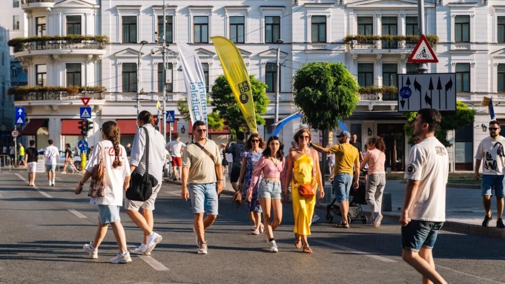 Calea Victoriei și Piața Amzei redevin zone pietonale