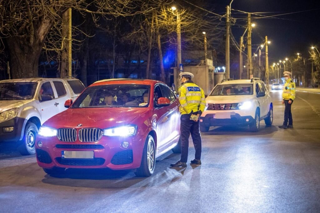 Ce condamnare a primit un șofer care a oferit 50 de lei șpagă unui polițist