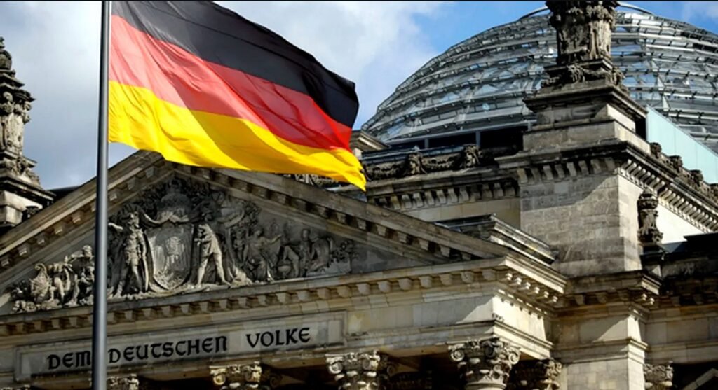 Cea mai mare economie din Europa se confruntă cu probleme financiare pe două fronturi