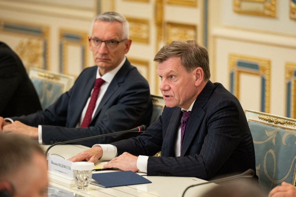 China este acuzată de comportament agresiv și că sprijină războiul Rusiei în Ucraina China este acuzată de comportament agresiv și că sprijină războiul Rusiei în Ucraina