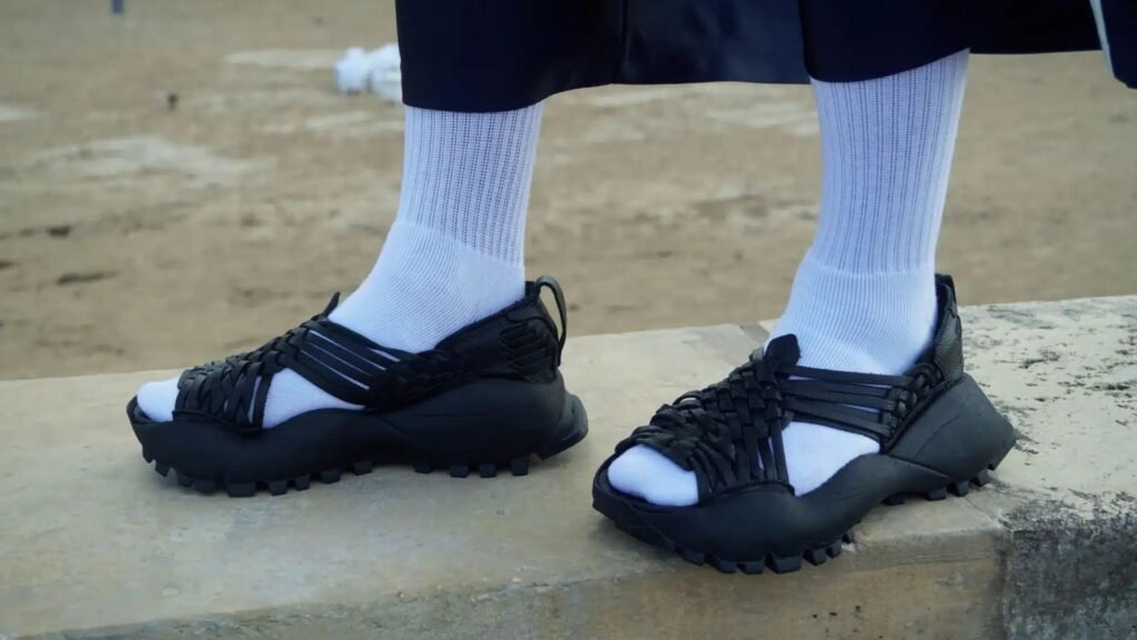 Compania Adidas, acuzată de plagiat în Mexic