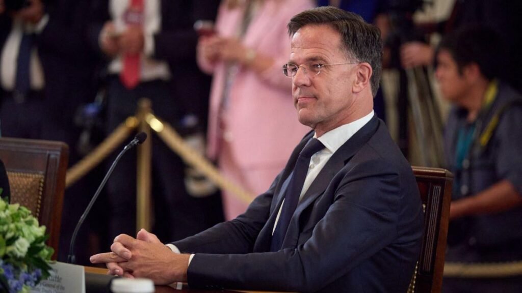 Cursa înarmării. Șeful NATO spune că Europa și-a crescut semnificativ producția de muniție Cursa înarmării. Șeful NATO spune că Europa și-a crescut semnificativ producția de muniție