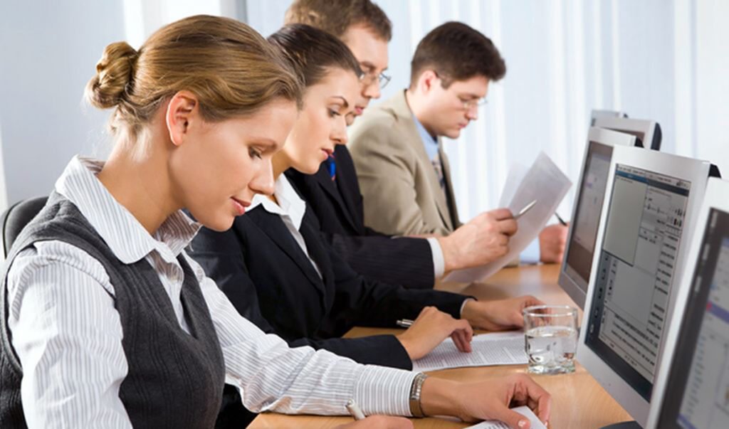 De luni, protest la primării ”pe durată nelimitată”