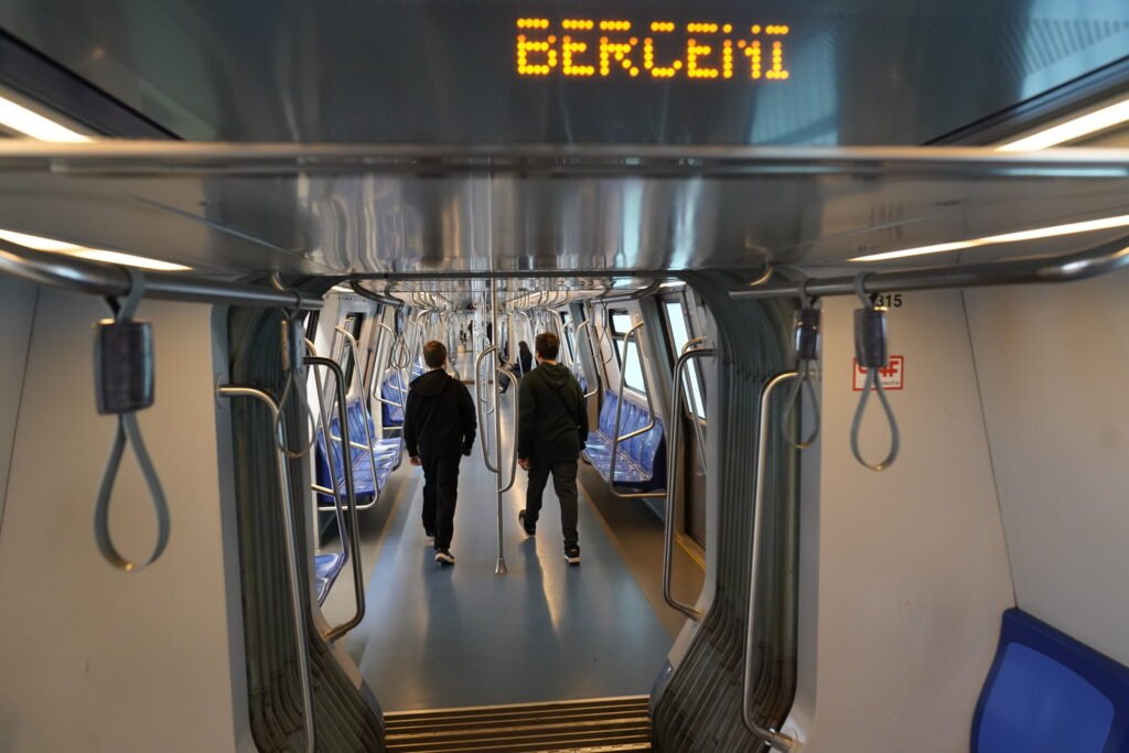 Deficiențe grave la Metrorex, sancțiuni și măsuri pentru siguranța pasagerilor Deficiențe grave la Metrorex, sancțiuni și măsuri pentru siguranța pasagerilor