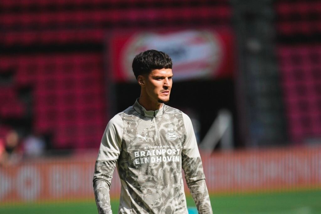 Dennis Man a fost prezentat la PSV, campioana Olandei