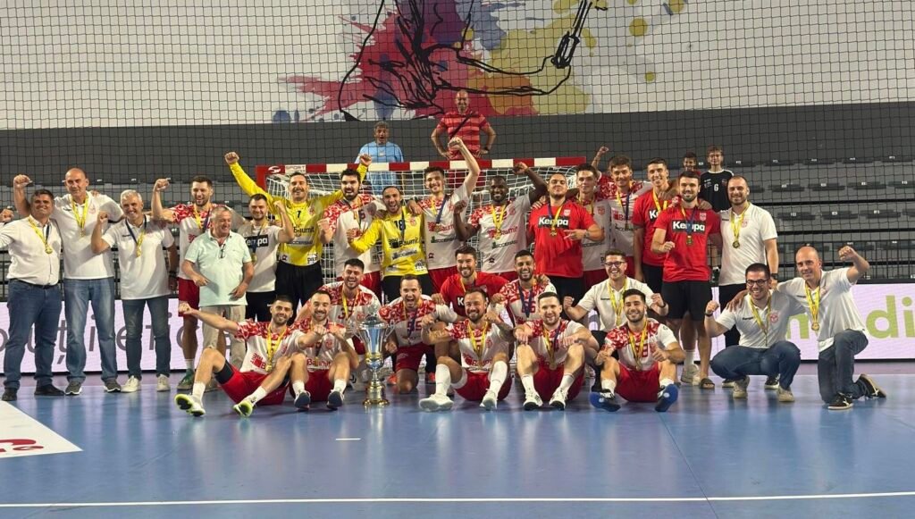 Dinamo a învins pe Minaur și a câștigat a opta Supercupă din istoria clubului Dinamo a învins pe Minaur și a câștigat a opta Supercupă din istoria clubului