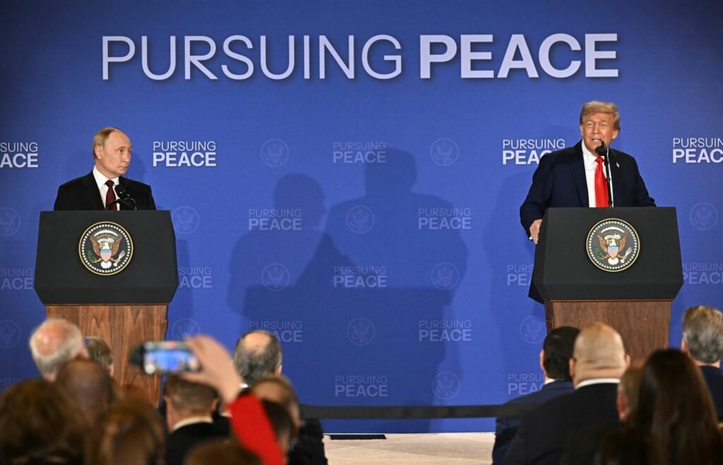 Documente confidenţiale cu informaţii despre Putin, uitate de Departamentul de Stat într-un hotel