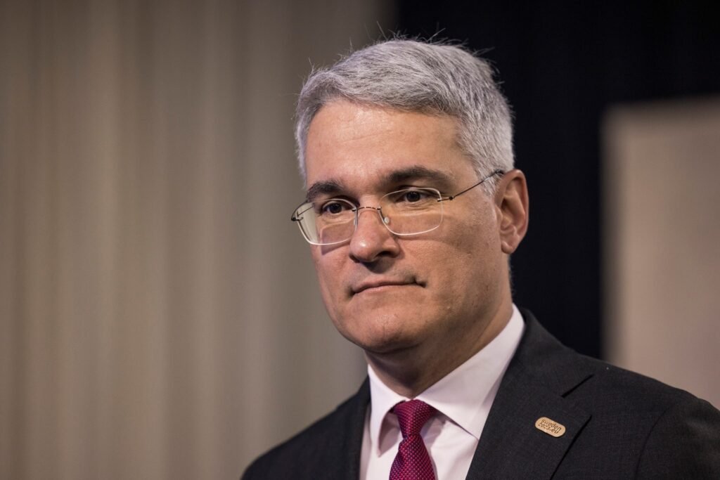 Dragoș Pîslaru trimite Corpul de Control să verifice jaful cu microbuze școlare din banii PNRR