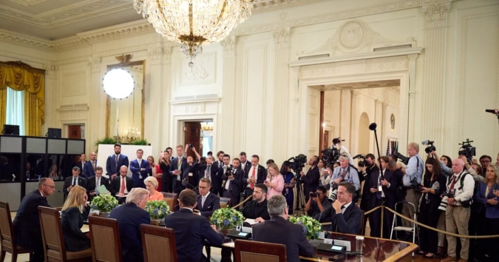 Fără trupe americane în Ucraina. UE anunță noi sancțiuni dacă Putin refuză negocierile. Miercuri, întâlnire a șefilor din NATO