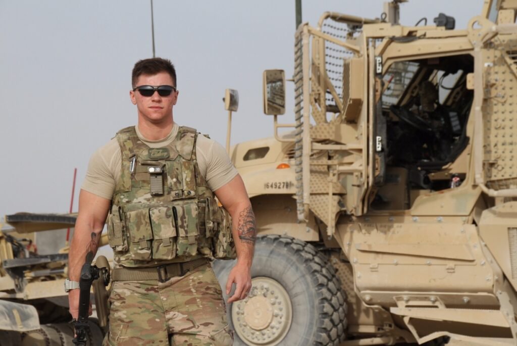 Forțele Aeriene vor refuza plata pensiei anticipate membrilor transgender