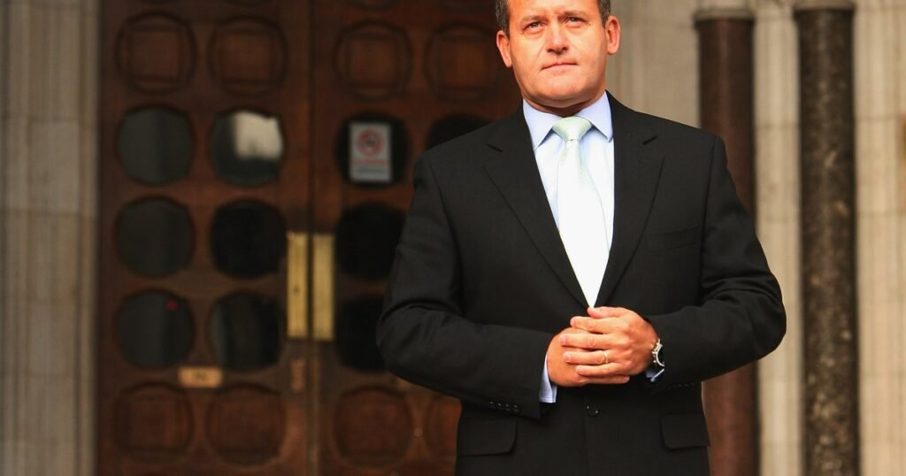 Fostul majordom al prințesei Diana explică de ce Palatul Buckingham nu îl va găzdui pe Donald Trump Fostul majordom al prințesei Diana explică de ce Palatul Buckingham nu îl va găzdui pe Donald Trump