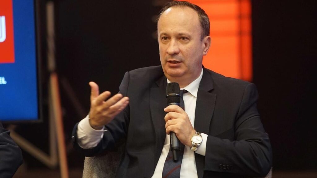 Guvernul scutește marile companii de impozitul care îi aducea 3,7 miliarde de lei