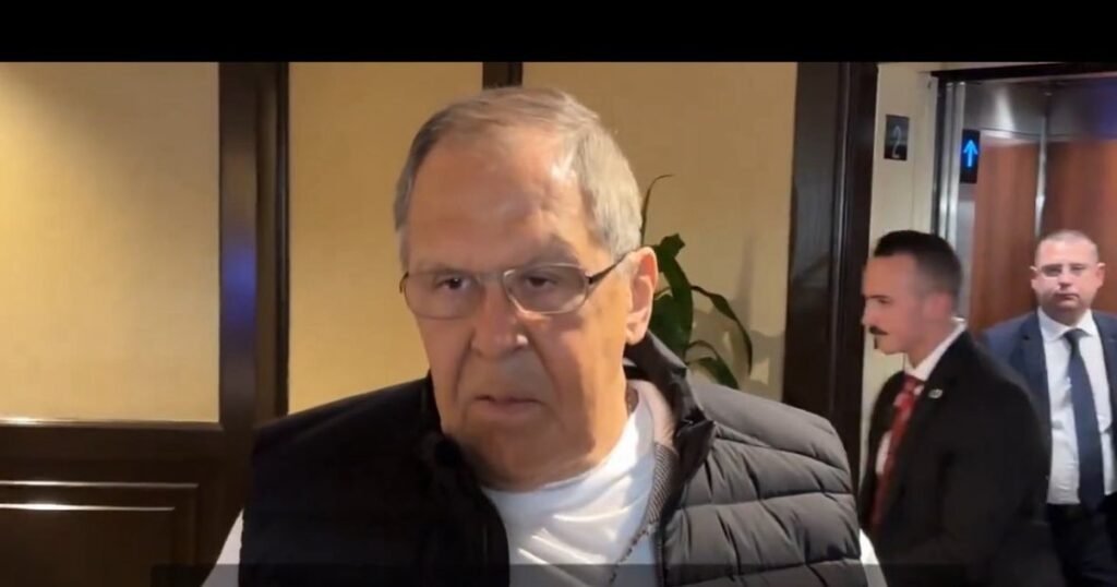 LIVE TEXT Summit istoric Trump–Putin în Alaska. Delegația rusă, întâmpinată de un miting pro-Ucraina