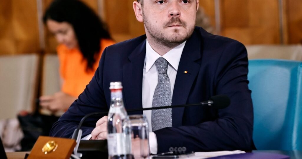 Alexandru Rogobete, despre rectificarea bugetară: Nu mă aştept ca în zona sănătăţii să întâmpinăm tăieri Ministrul Sănătății anunță evaluări periodice pentru șefii de secție din spitale. „Nu mai pot rămâne în funcție din inerție”