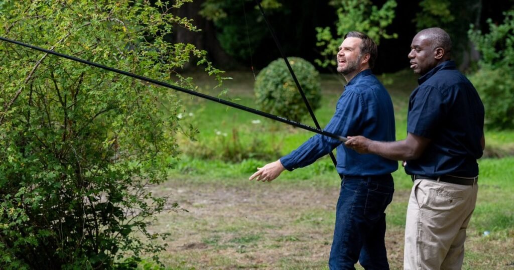 Ministrul britanic de Externe s-a autodenunțat că a pescuit ilegal cu JD Vance