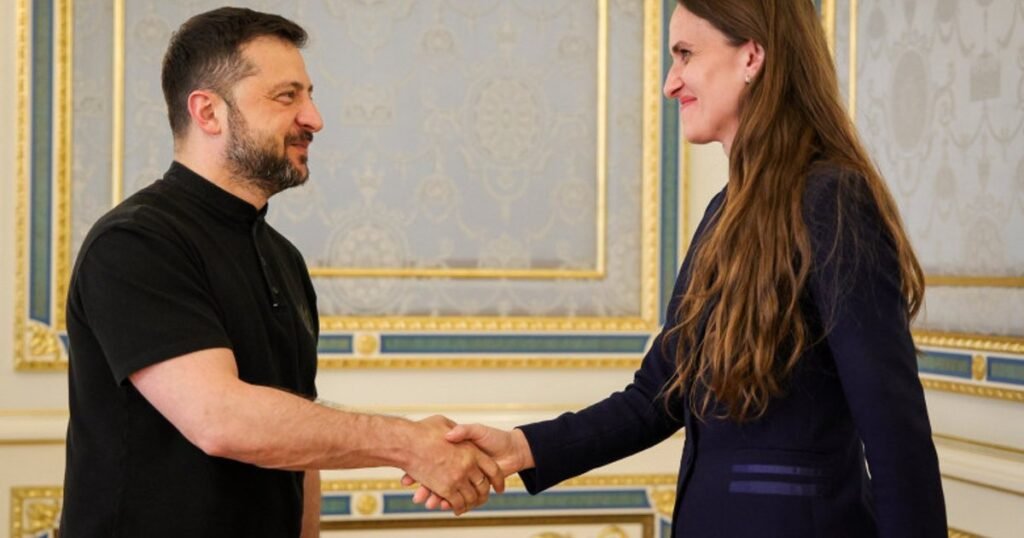 Ministrul de Externe Oana Țoiu invită companiile românești să se implice în reconstrucția Ucrainei