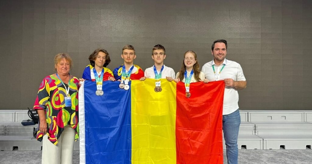 Nouă medalii pentru România la Olimpiada Internațională „Științele Pământului”. Cine sunt elevii premiați în China, la IESO 2025