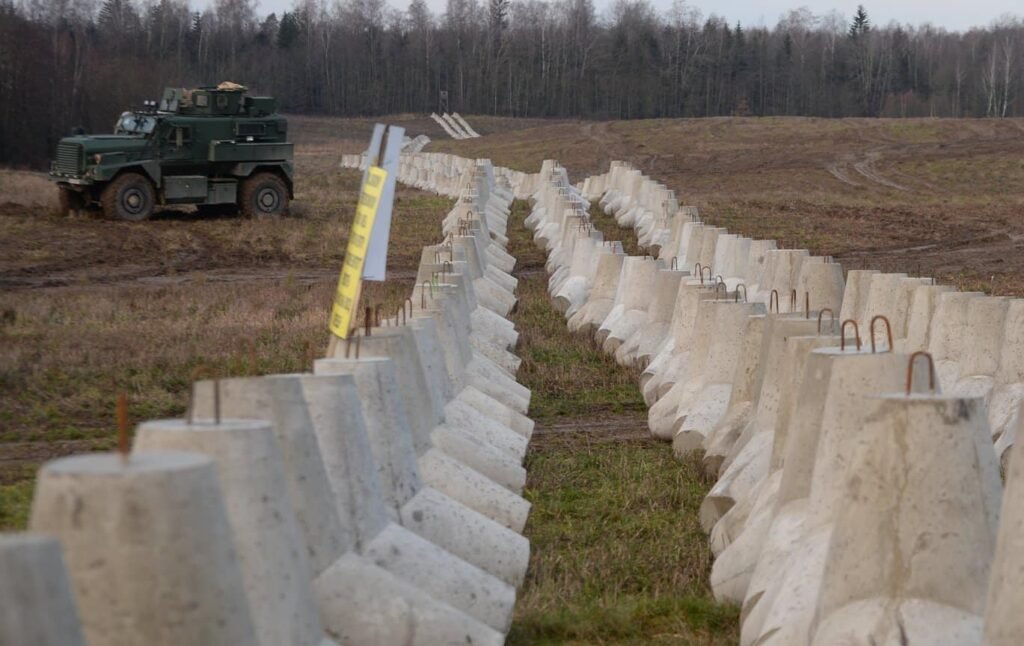 O nouă „cortină de fier” apare în Europa: De data asta, trebuie să țină Rusia pe loc