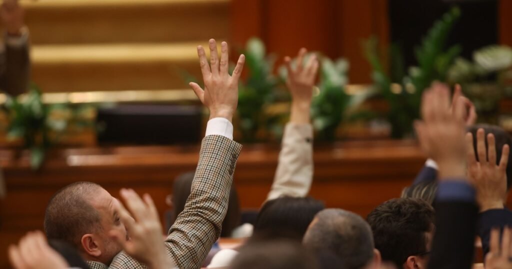 Pe ce au dat partidele parlamentare banii de la stat în prima jumătate a anului. Cheltuielile care au dus la depășirea subvențiilor lunare