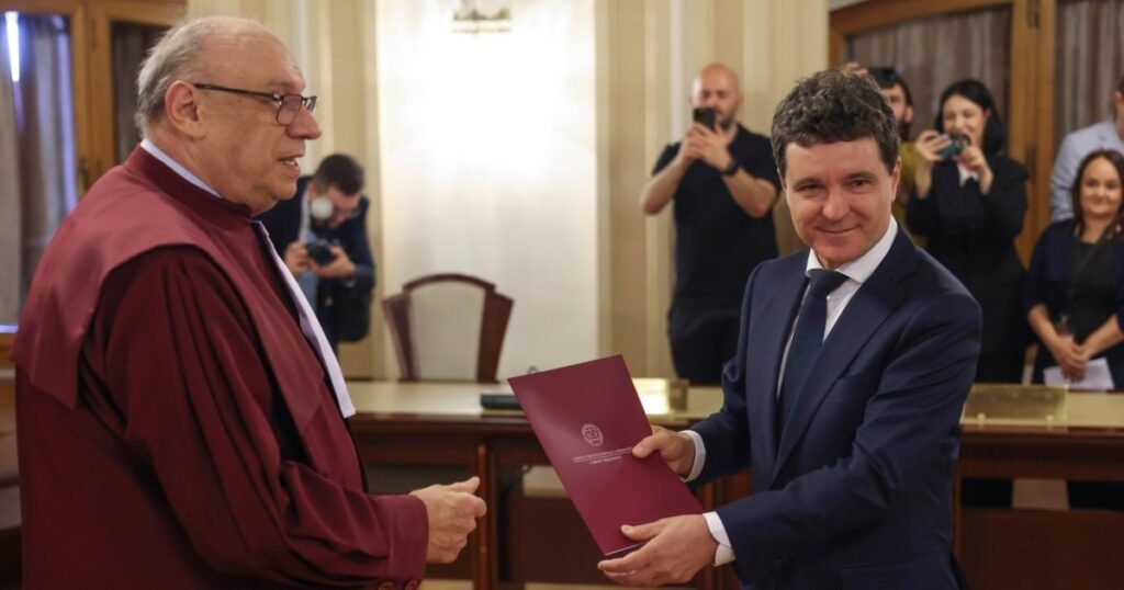 Președintele Nicușor Dan spune că magistrații români au muncit de „2,3 ori mai mult decât omologii din alte țări”
 