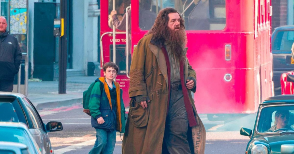 Primele imagini cu eroii noului serial „Harry Potter”. Filmările au provocat blocaje în traficul din Londra