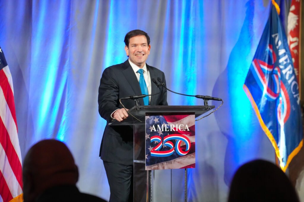 Rubio respinge ideea că liderii europeni merg la Washington ca să-l protejeze pe Zelenski de Trump: Nu vine nimeni să-l apere de hărțuieli Rubio respinge ideea că liderii europeni merg la Washington ca să-l protejeze pe Zelenski de Trump: Nu vine nimeni să-l apere de hărțuieli