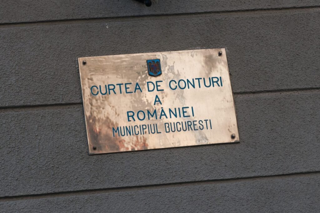 Salariile la Curtea de Conturi au crescut și cu 50% într-un singur an. Lefurile încasate de oamenii din structura de conducere