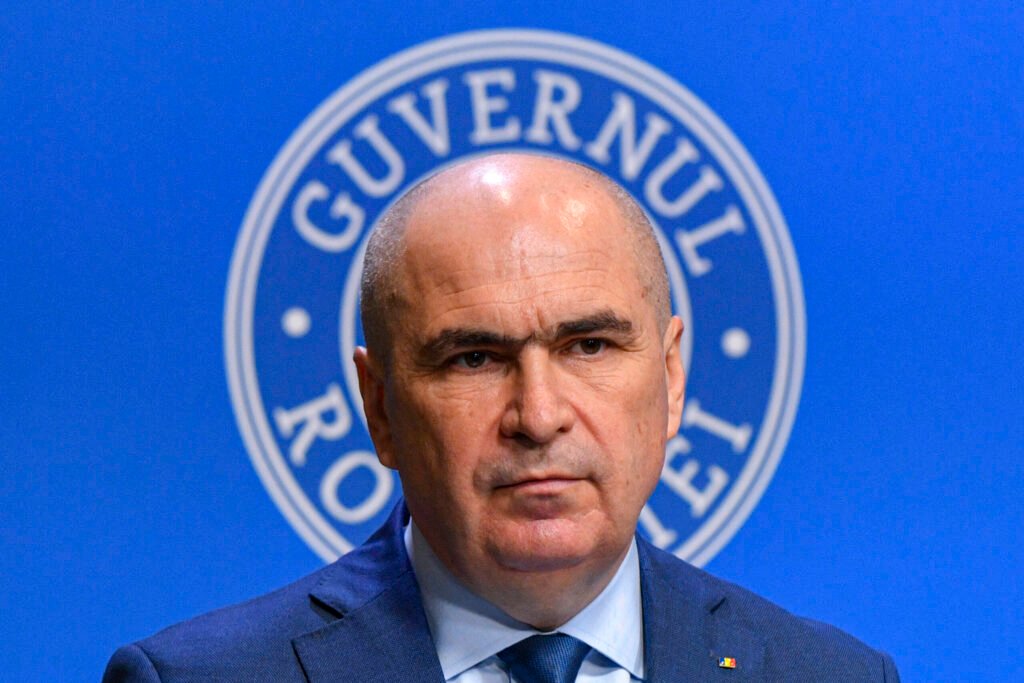 Sunt doi factori care au concurat la scăderea economică pe care o avem și în România