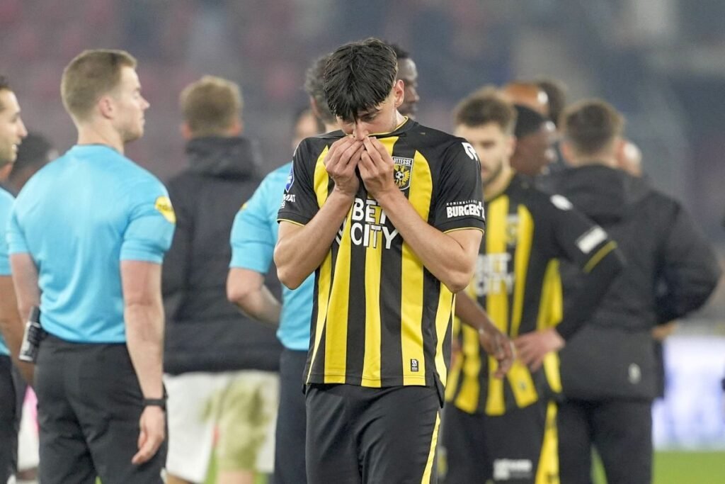 Transfer iminent la Dinamo! „Câinii”, acord cu echipa din Premier League