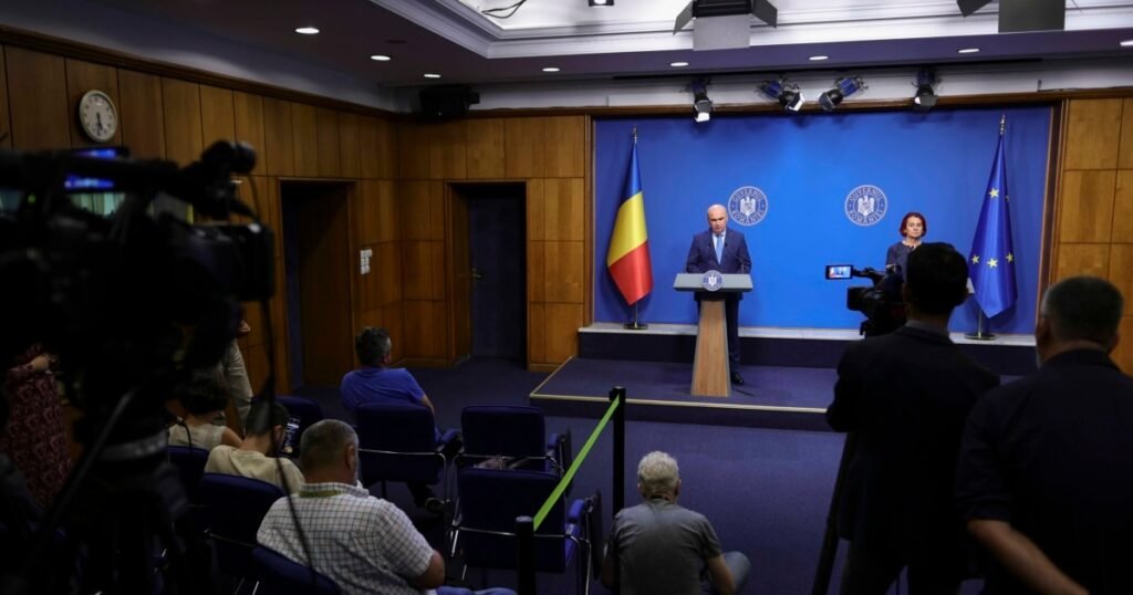 Transferurile şi detaşările între instituţii ar putea fi blocate. Cumulul pensiei cu salariul, interzis în anumite condiții