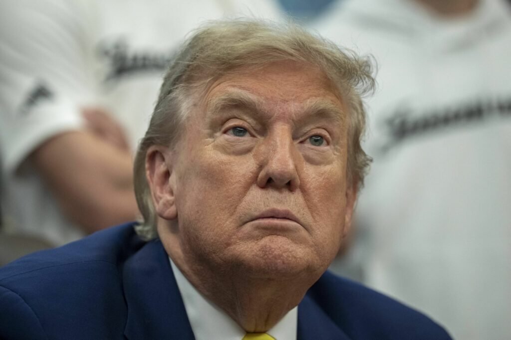 Trump declară că momentan nu exista planuri de a sancționa China pentru achizițiile de petrol rusesc