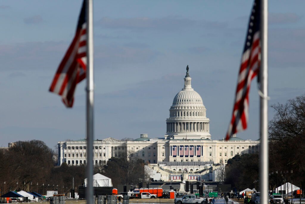 Trump vrea să evacueze persoanele fără adăpost din Washington și să le trimită „departe de capitală”