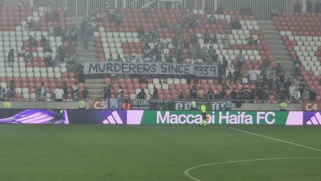 UEFA amendează clubul polonez Rakow pentru un banner politic afișat la meciul cu Maccabi Haifa
