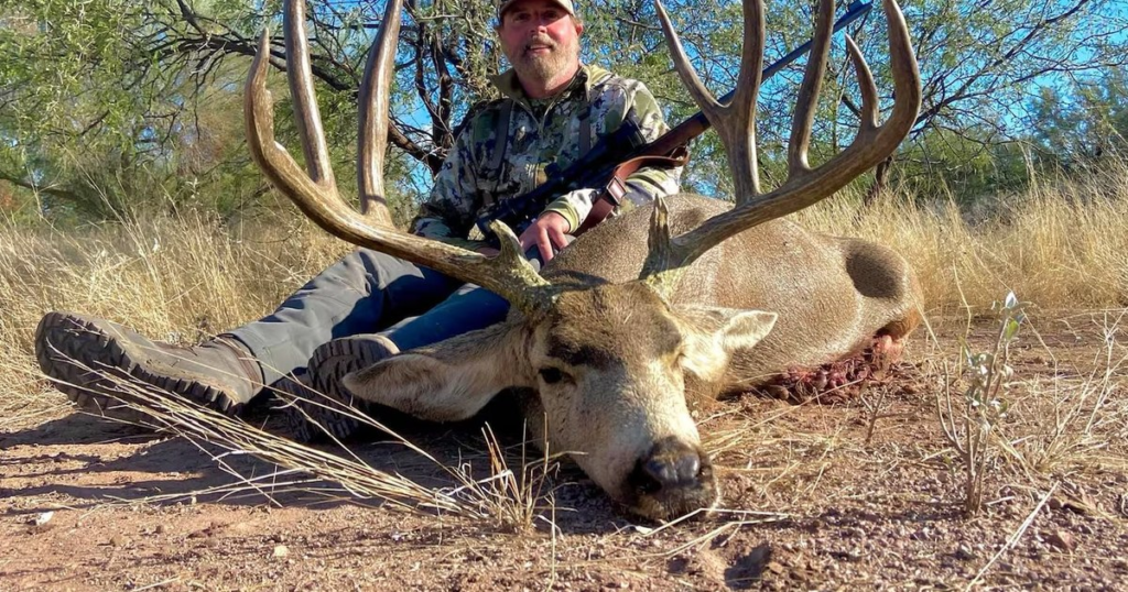 Un vânător milionar a fost ucis de bivolul pe care voia să-l împuște, într-un safari în Africa Un vânător milionar a fost ucis de bivolul pe care voia să-l împuște, într-un safari în Africa