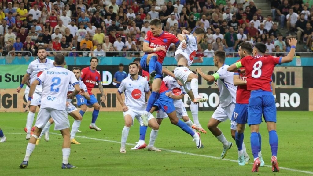 Unde se vede Drita – FCSB, după ce Voyo nu a putut transmite meciul pentru abonații din România Graovac (FCSB) se înalță peste apărarea adversă pentru a marca golul de 2-2 cu Drita.