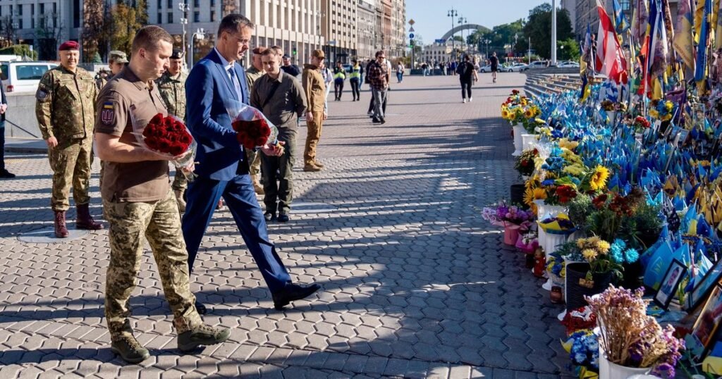 Vizită a ministrului Apărării la Kiev. Ionuț Moșteanu participă la evenimentele de Ziua Independenței Ucrainei
